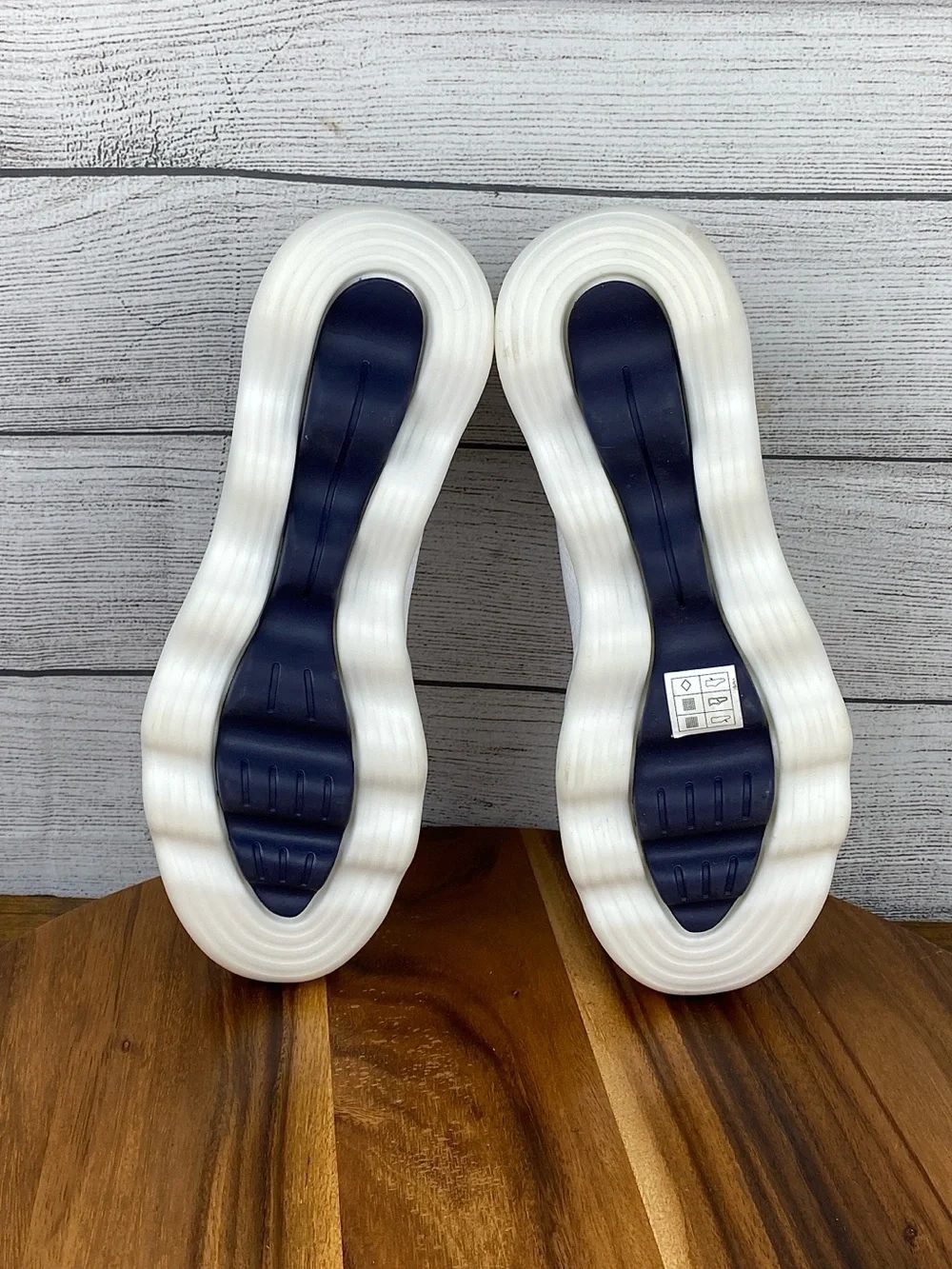 Skechers Slip Ins Go Walk Massage Fit White Navy Comfort Shoes Men’s Size 8.5